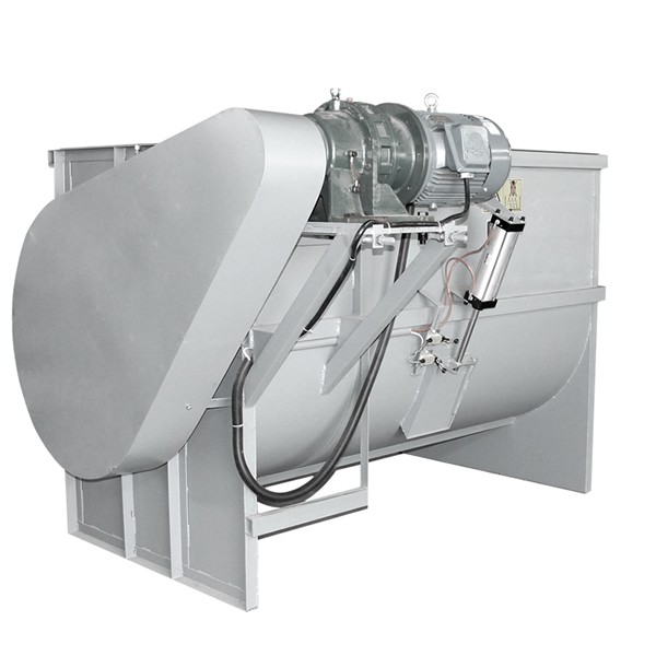 Agricultural mixing machine